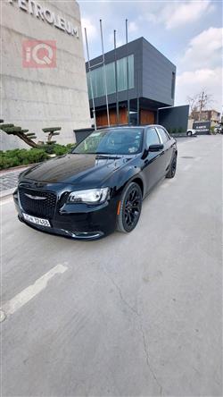 کرایسلەر 300